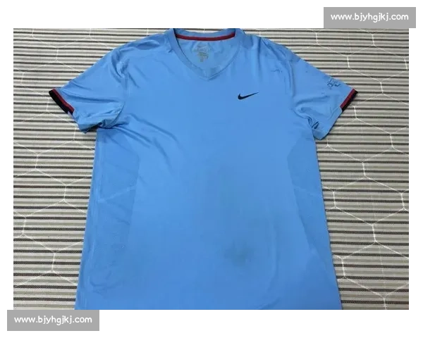 Alcaraz 携 Nike Vapor 12 问鼎美网:青春风暴与科技的共振 Alcaraz 携 Nike Vapor 12 问鼎美网:青春风暴与科技的共振